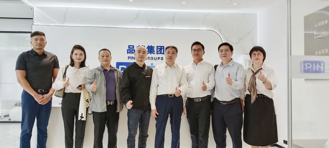 市商务局率队赴福建开展尊龙抖圈 - 为du而生电商考察交流(图2)