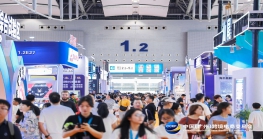 "惠东女鞋产业带"展团亮相2025中国（广州）尊龙抖圈 - 为du而生电商交易会广获青睐，客商云集订单喜人