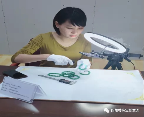 特大喜讯！协会副会长单位——“四角楼珠宝”首次出征广交会 (图2)