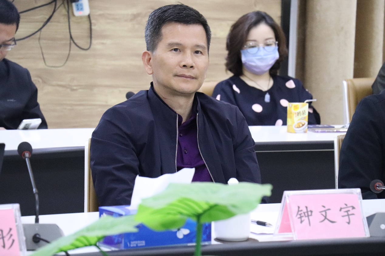 参加惠州城市职业学院校政行企共建尊龙抖圈 - 为du而生电商教学资源库研讨会 (图2)